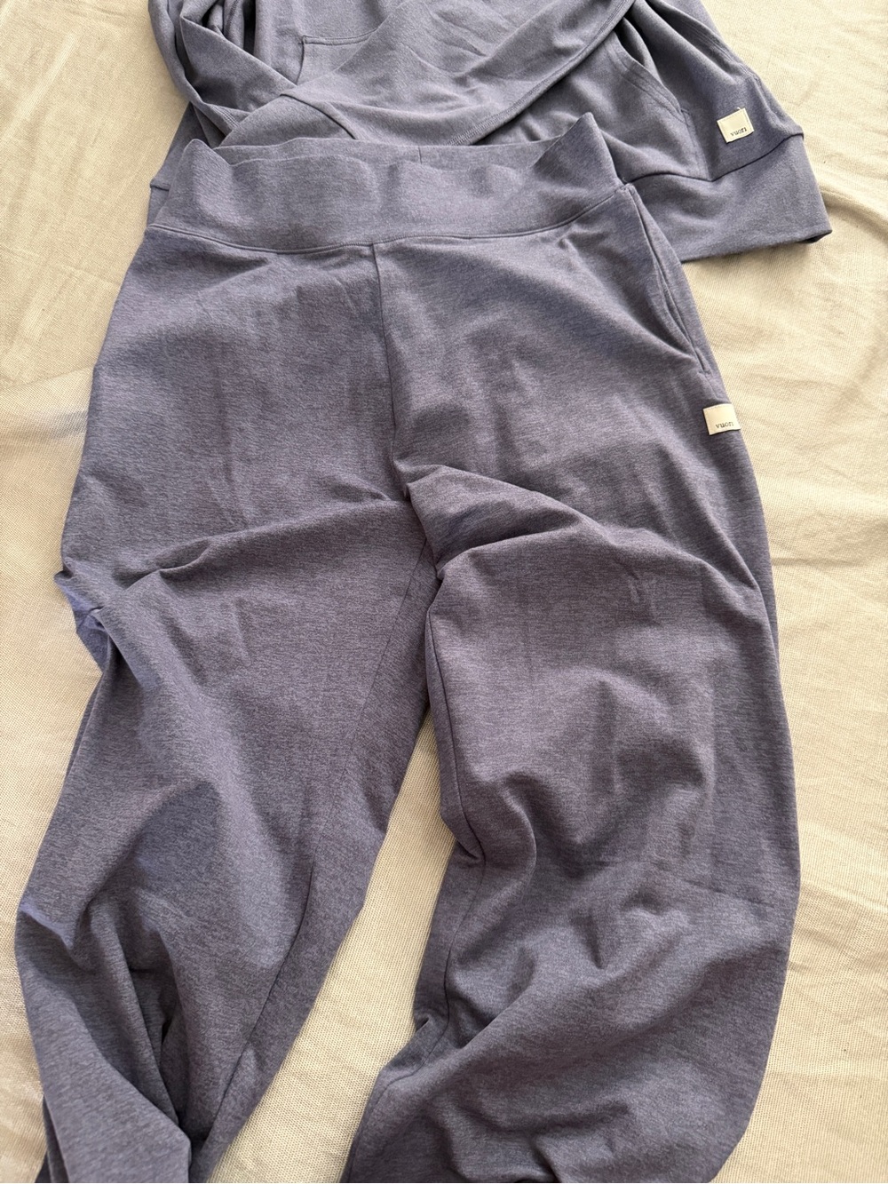 Vouri zip hoodie and pants set - Picture 2 of 2